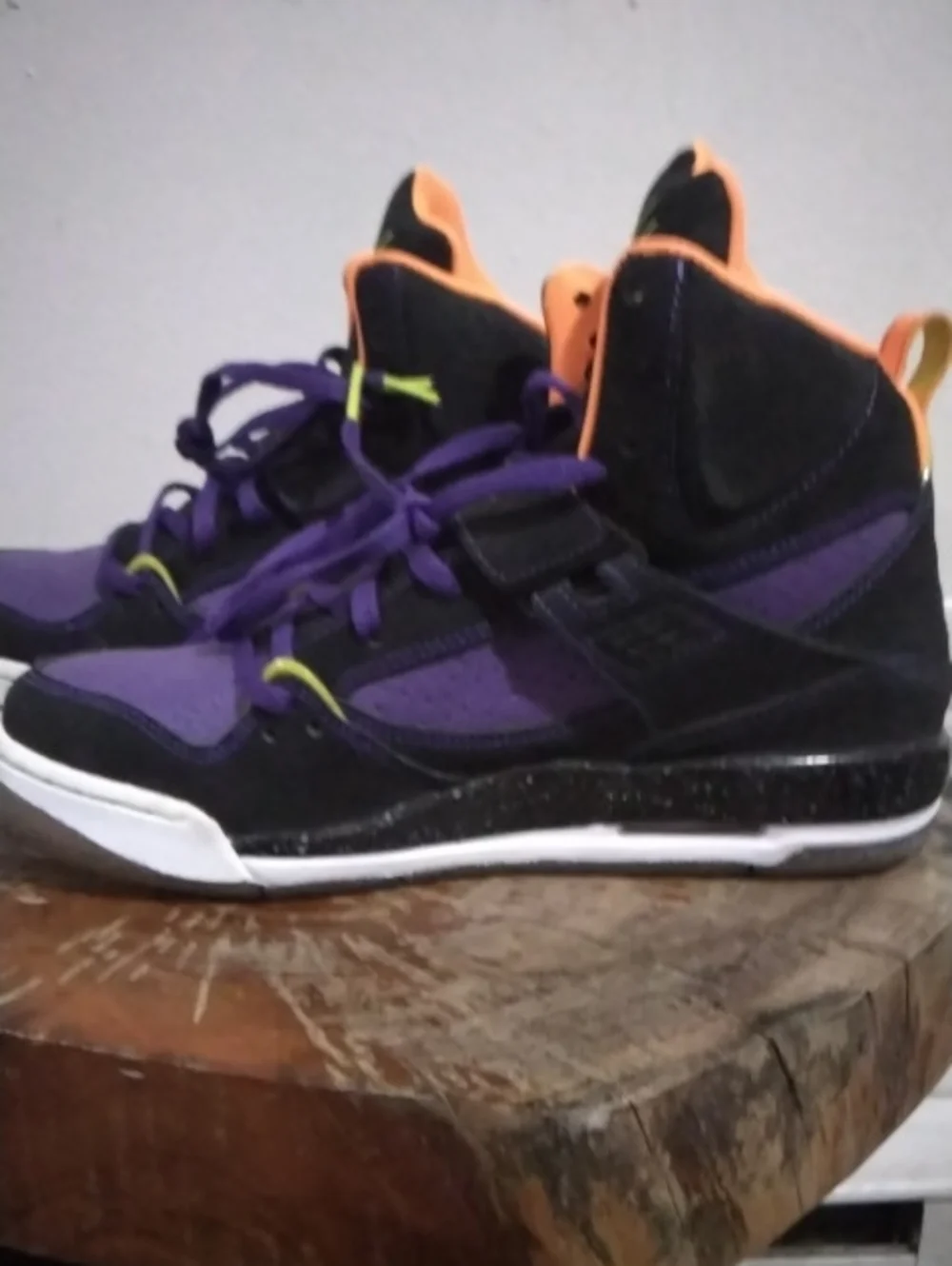 Jordan Flight 45 High Premium GS in Purple, Black and Orange Sz 7Y